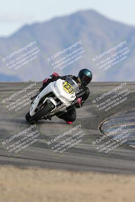 media/Nov-16-2025-Race Pace (Sun) [[8c5fa54630]]/Verified Riders/8-Turn 12 (120pm)/